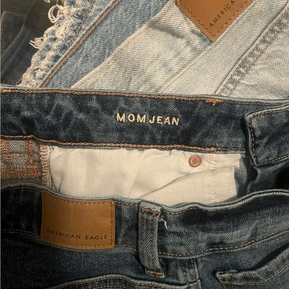 American Eagle Stretch Mom Jean 8L - Picture 3 of 5
